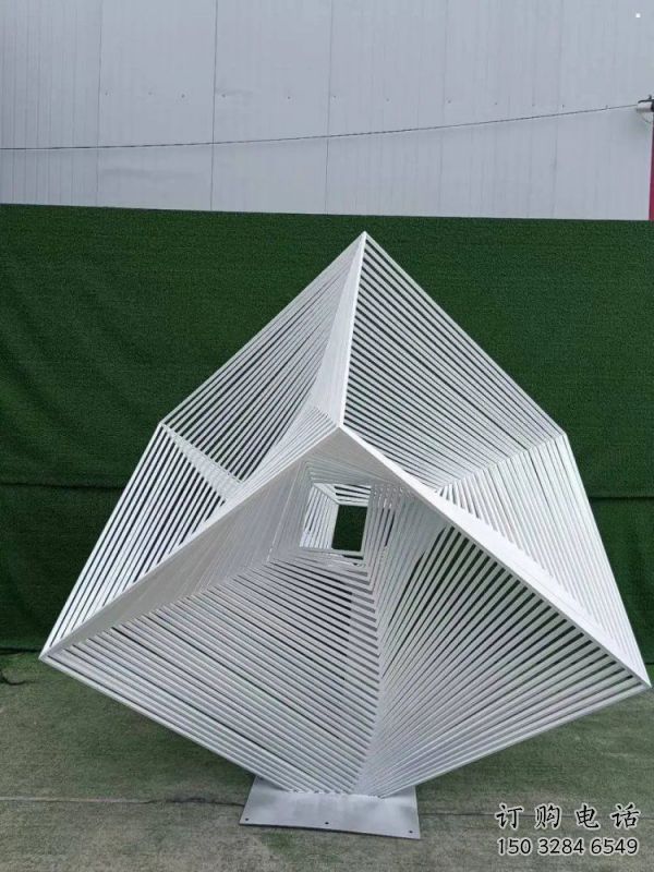 立方體雕塑承接，城市裝飾，鏤空立方體雕塑批發(fā)