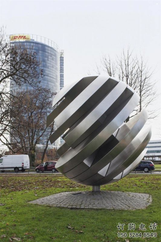 鏤空球雕塑生產(chǎn)，公園小品，異形鏤空球雕塑指用廠家