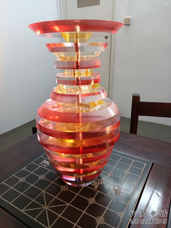 花瓶雕塑工程選用，美陳雕塑，異形花瓶雕塑展示專供