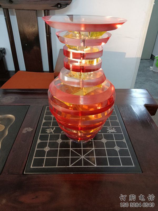 鏤空花瓶雕塑制造商，美陳雕塑，異形花瓶雕塑供給