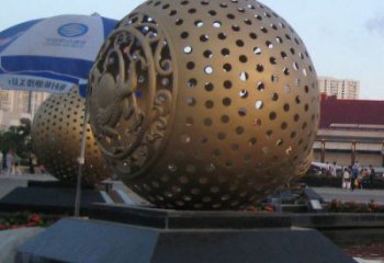 鏤空球雕塑點擊，圓雕體系，烤漆鏤空球雕塑標準