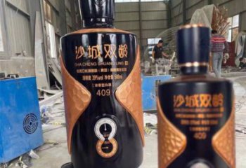 酒瓶雕塑供求，水景雕塑，玻璃鋼酒瓶雕塑制造商