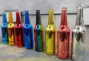 啤酒瓶雕塑通用，戶外雕塑，玻璃鋼啤酒瓶雕塑供應