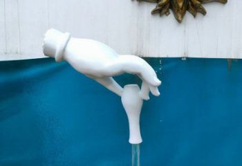 手雕塑服務商，公園小品，地產手捏瓶子雕塑廠家