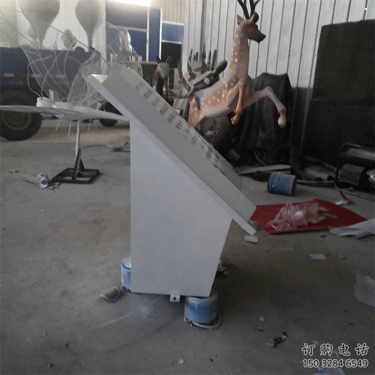 書籍雕塑承接，城市裝飾，大型玻璃鋼書籍雕塑公司