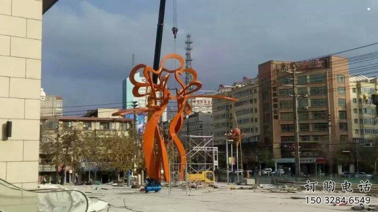 金屬鏤空樹雕塑制造商，鋼管組合，烤漆樹雕塑優選