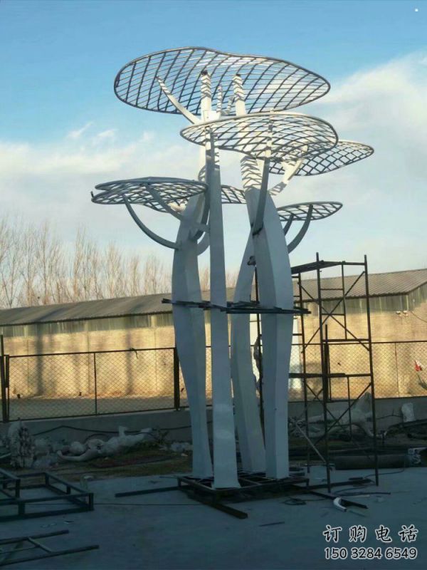 蘑菇樹雕塑制造，美陳雕塑，抽象鏤空蘑菇樹雕塑定價