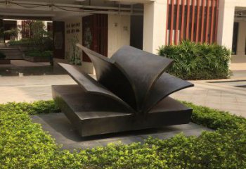 銅書本雕塑優(yōu)選，小區(qū)擺件，公共銅書本雕塑生產(chǎn)商