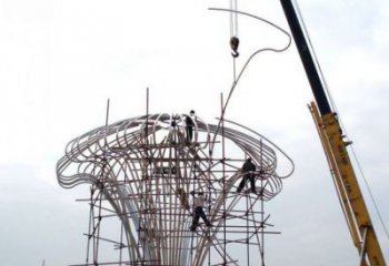 遮陽樹雕塑廠，露天雕塑，金屬鏤空遮陽樹雕塑訂做