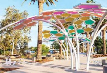 傘樹(shù)雕塑供求，景區(qū)案例，景觀鏤空傘樹(shù)雕塑精選