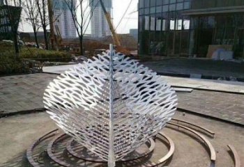 鏤空樹葉雕塑選用，陸地擺件，鐵藝樹葉雕塑加工廠家