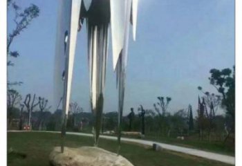 水滴雕塑擺件優選，陸地擺件，不銹鋼水滴雕塑供應