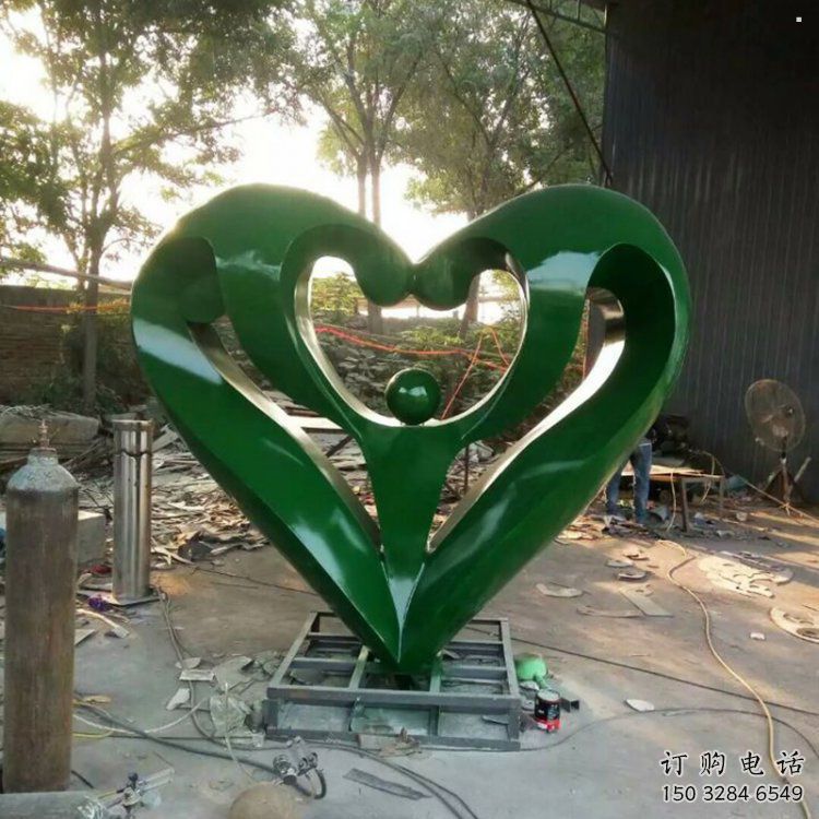仿真愛心雕塑