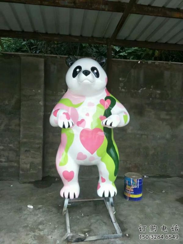 熊貓雕塑常用，景觀概念，彩繪熊貓雕塑廠家展品