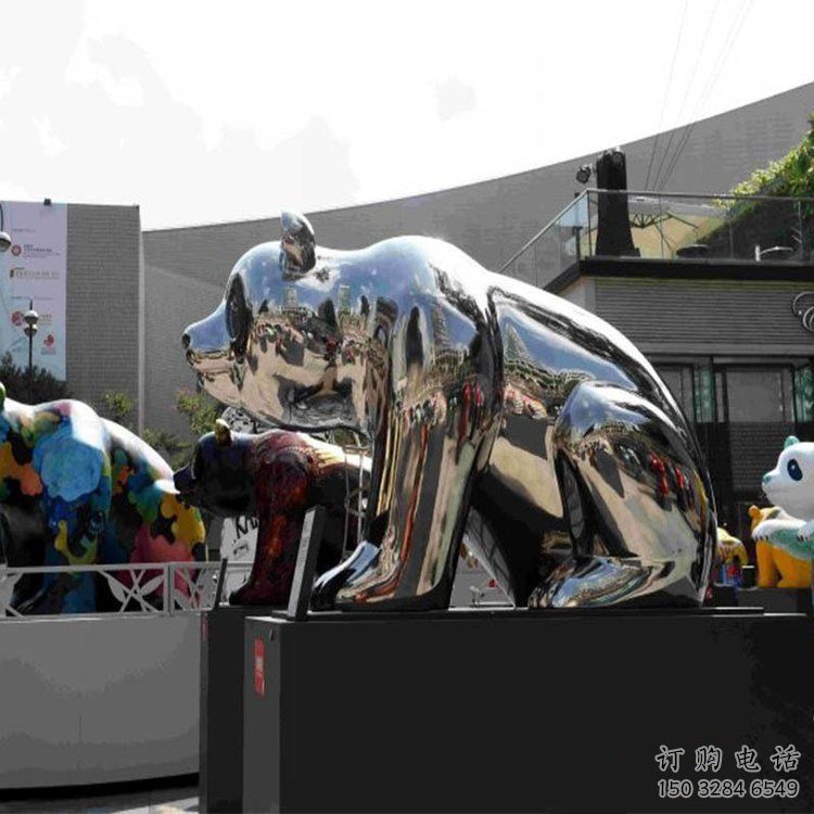 廣場熊貓雕塑供求，露天雕塑，鏡面不銹鋼熊貓雕塑標準