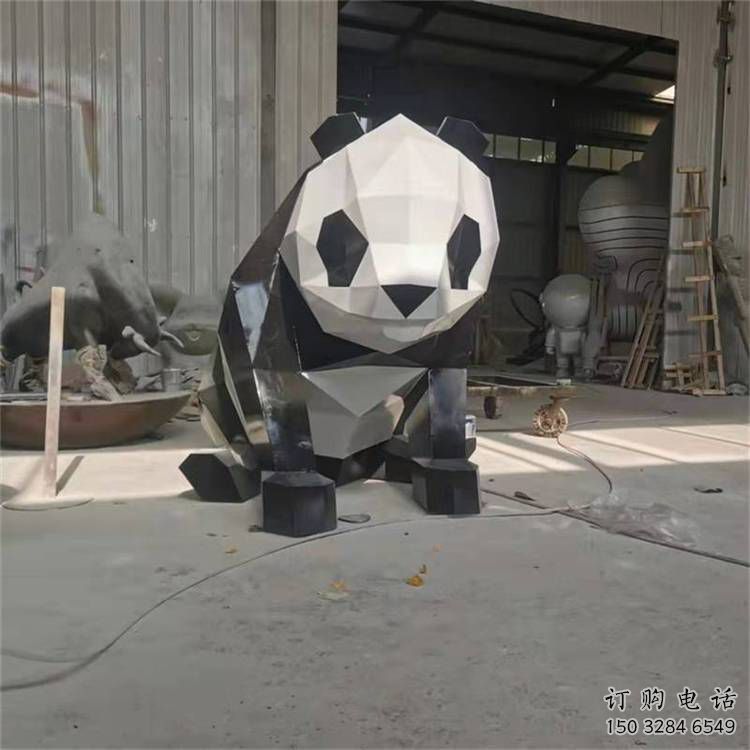 熊貓雕塑制造，白鋼構件，幾何切面熊貓雕塑提供