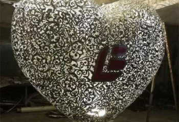 心形球雕塑制造，街景小品，景觀不銹鋼心形球雕塑優價