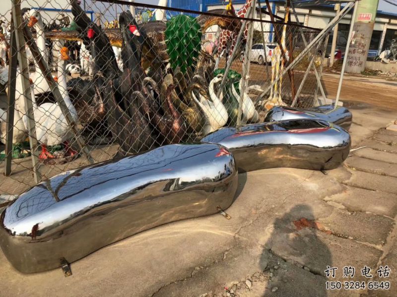 公園坐凳雕塑，噴砂發(fā)光雕塑，鍛造工藝