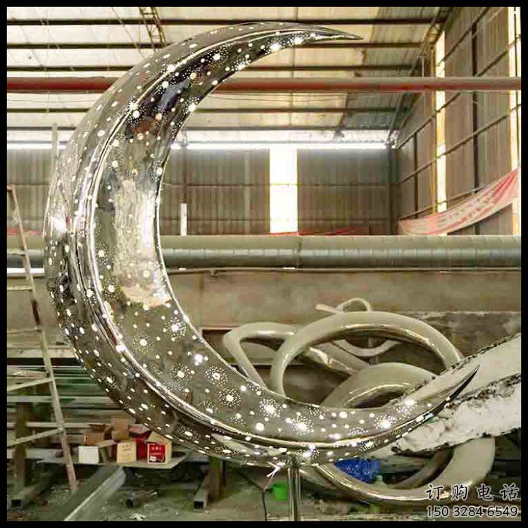 月亮雕塑標準，廣場雕塑，鏤空月亮雕塑廠家供給