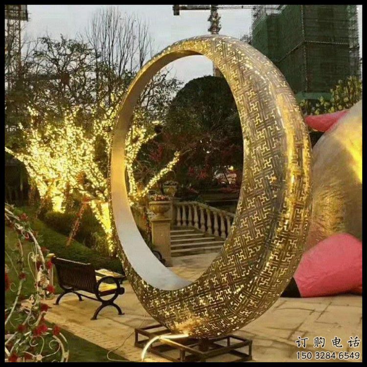 月亮雕塑批發，拉絲工藝，園林鏤空月亮雕塑承接