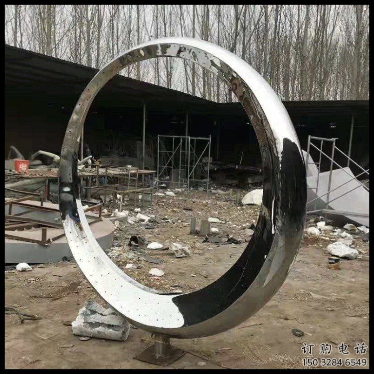 月牙雕塑選用，小區擺件，大型鏤空月牙雕塑公司