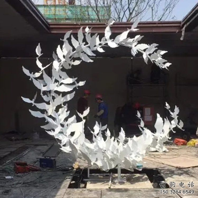 創(chuàng)意花環(huán)雕塑