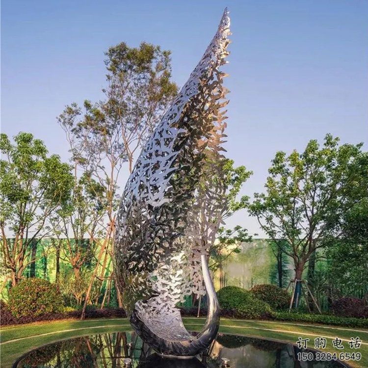 噴漆花環(huán)雕塑