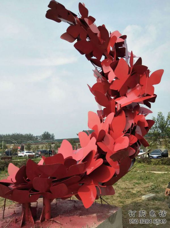 園林花環(huán)雕塑