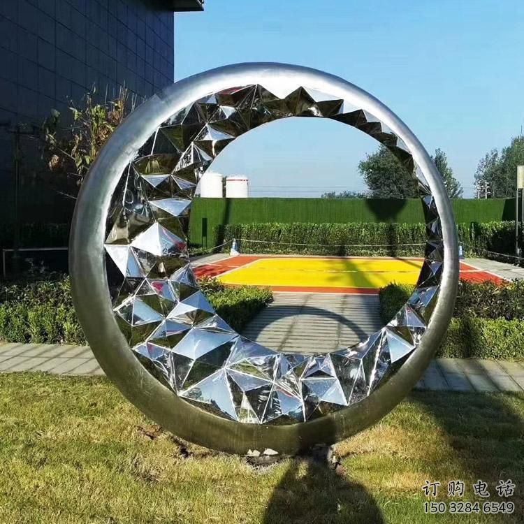 鏡面圓圈雕塑點擊，陸地擺件，不銹鋼圓圈雕塑預定