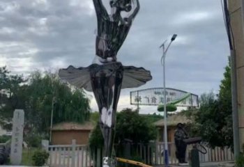 鏡面舞者雕塑專供，現(xiàn)代雕塑，景觀圓環(huán)舞者雕塑供應