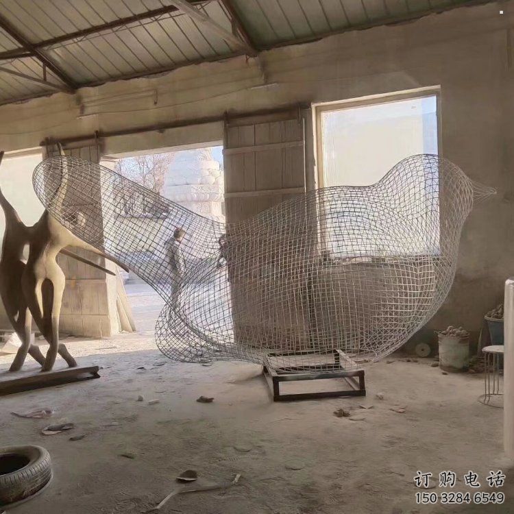 制造鏤空鳥雕塑，地標(biāo)擺件，烤漆鐵藝小鳥雕塑精選