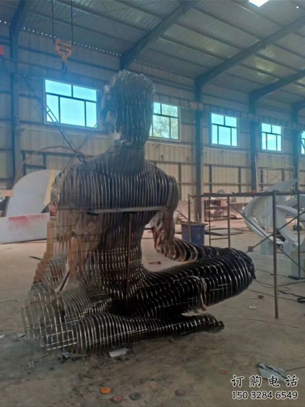 鏤空編織人物雕塑制造，白鋼構件，鐵藝人物雕塑提供