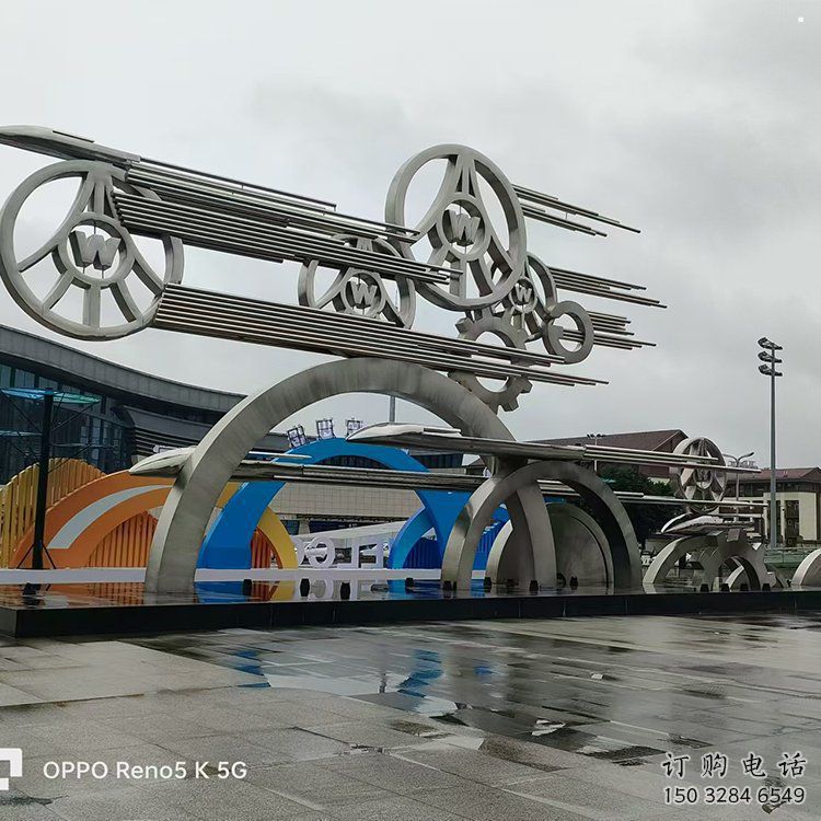 抽象車(chē)輪雕塑展品，小區(qū)雕塑，車(chē)輪雕塑制作精選