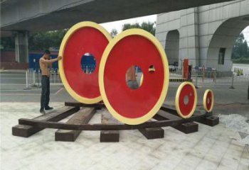 景區車輪雕塑供給，美陳雕塑，大型車輪雕塑供求