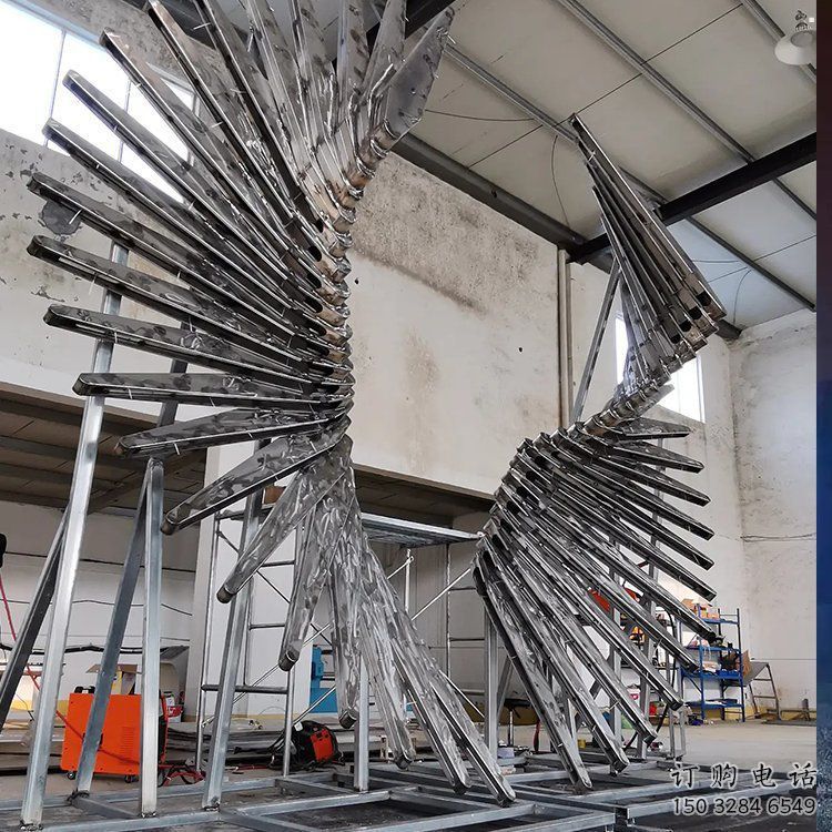 天使之翼雕塑供應(yīng)，城區(qū)小品，抽象翅膀雕塑制造商