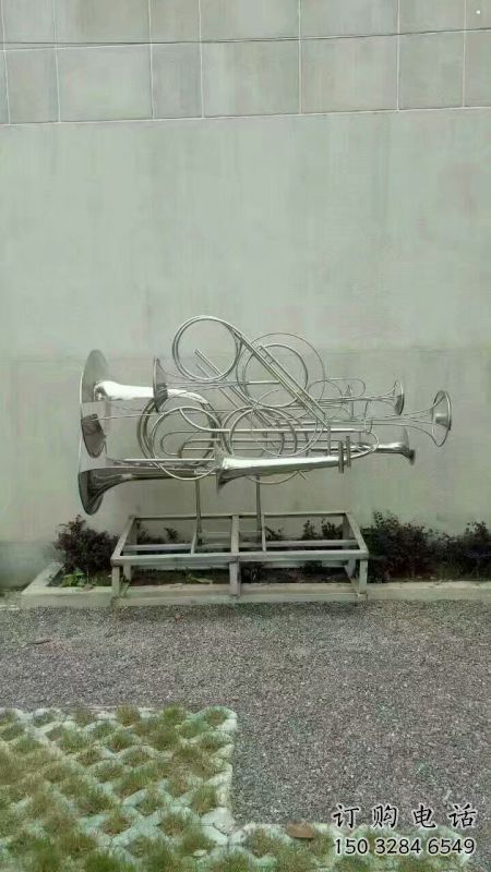鏤空軍號雕塑