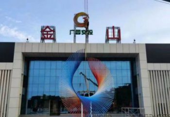 彩繪景觀鳥翅雕塑生產(chǎn)，景區(qū)案例，不銹鋼鳥翅雕塑優(yōu)選