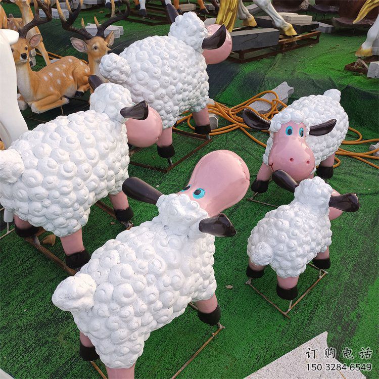 白城小區(qū)小羊雕塑，彩繪動(dòng)物雕塑，抽象效果