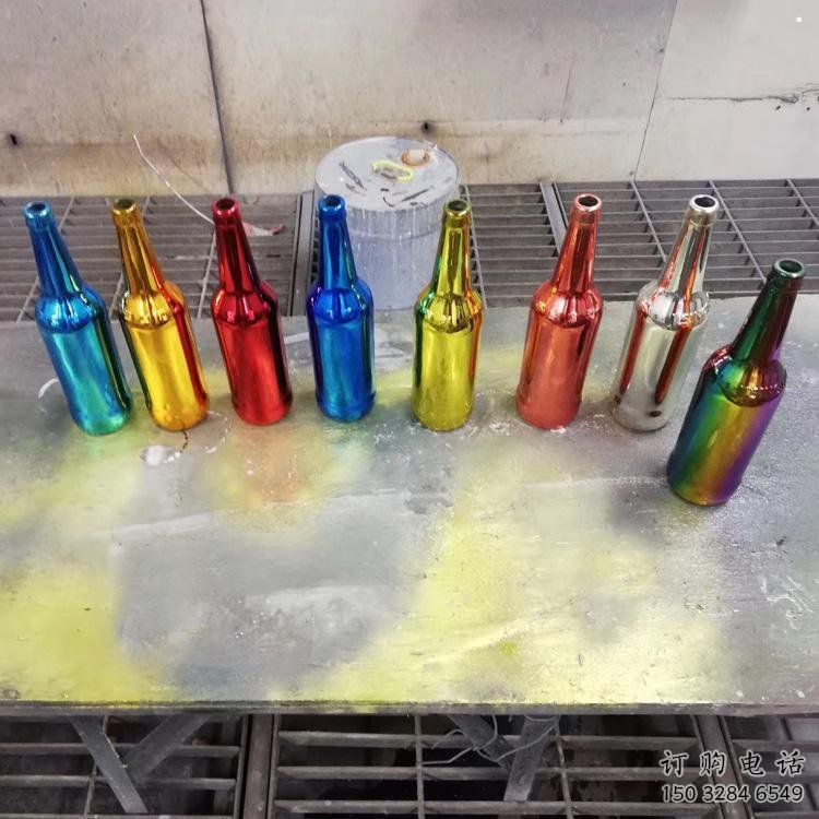 威海公園啤酒瓶雕塑定價，村標概念，玻璃鋼啤酒瓶雕塑選用