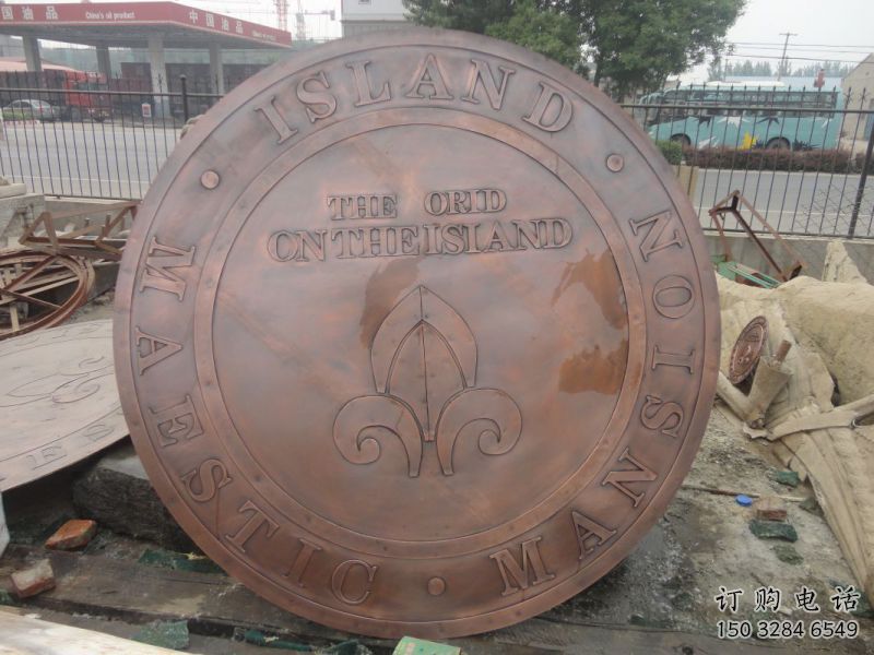 大同彩繪校徽雕塑