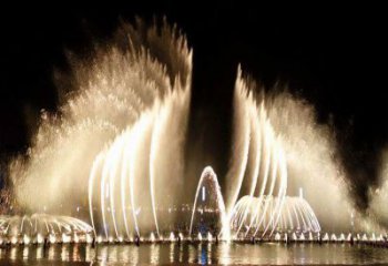 阿里水景程控噴泉雕塑，高噴循環(huán)噴水方式設(shè)計制作