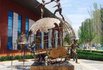 曲靖地球儀雕塑選定，拉絲工藝，地球儀人物雕塑預(yù)定