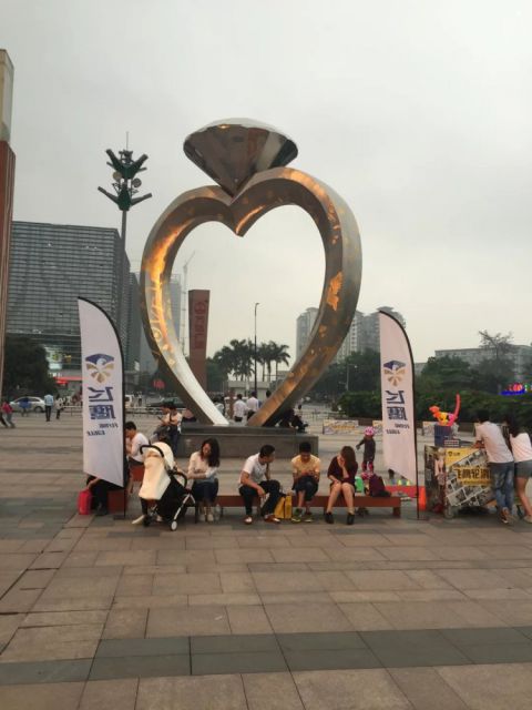 草地戒指雕塑 現(xiàn)代校園小品 大型雕塑